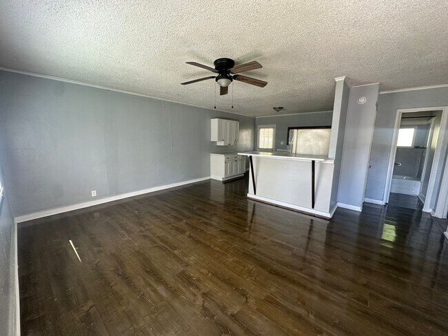 Foto del edificio - 1326 Barry St