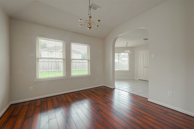 Foto del edificio - 11814 Copperas Creek Dr