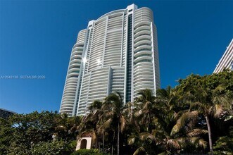 Building Photo - 1643 Brickell Ave