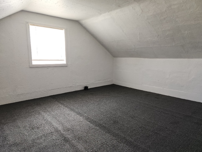 Foto del edificio - 714 8th St NE