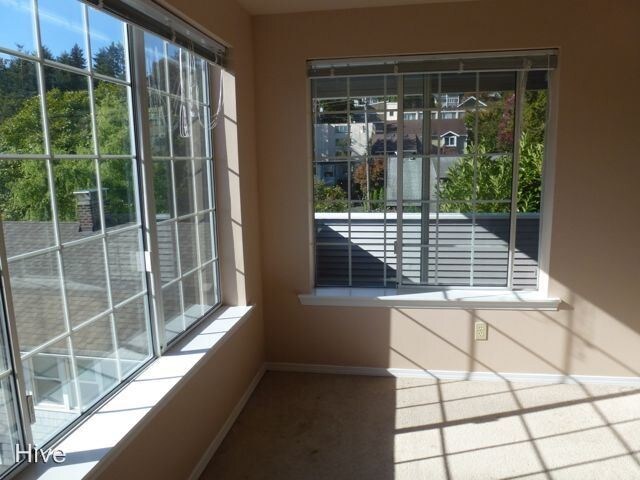 Foto del edificio - 5307 Ravenna Pl NE