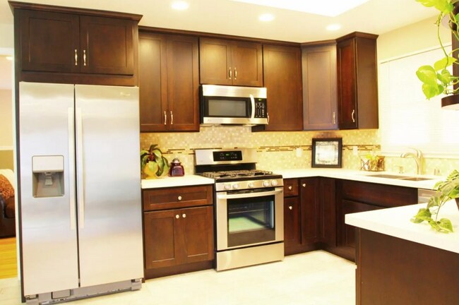 Foto del edificio - 1244 Dorchester Ln