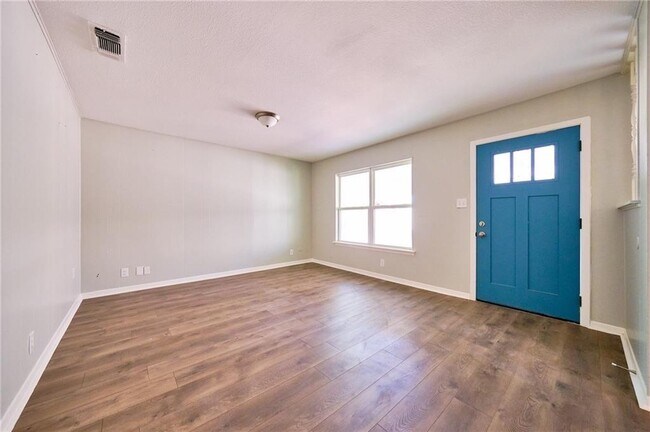 Foto del edificio - 8602 Fireside Dr