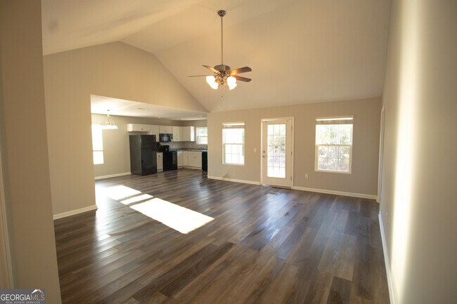 Building Photo - 304 S Bridgeport Dr