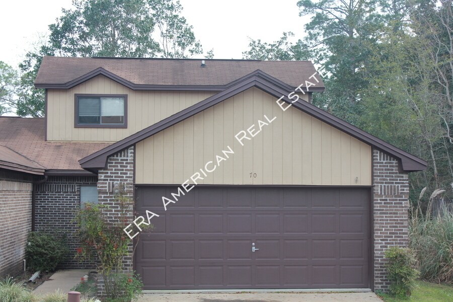 70 Hidden Cove Ln, Valparaiso, FL 32580 Townhome Rentals in Valparaiso FL