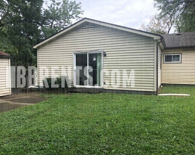 Building Photo - 602 Richardson Dr