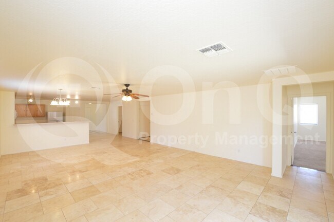 Foto del edificio - 25663 W Shooting Star Ln