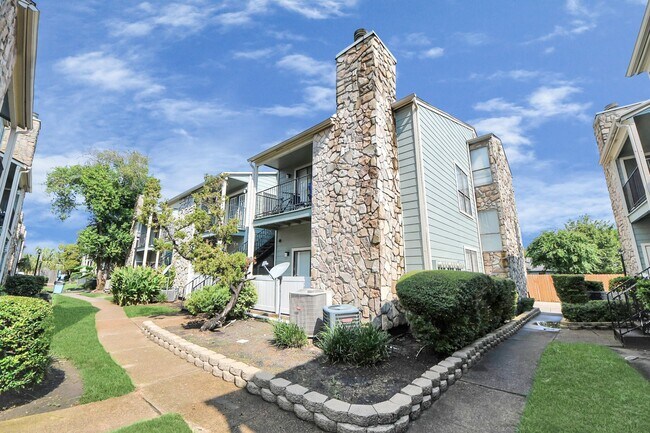 Foto del edificio - 3758 Tanglewilde St