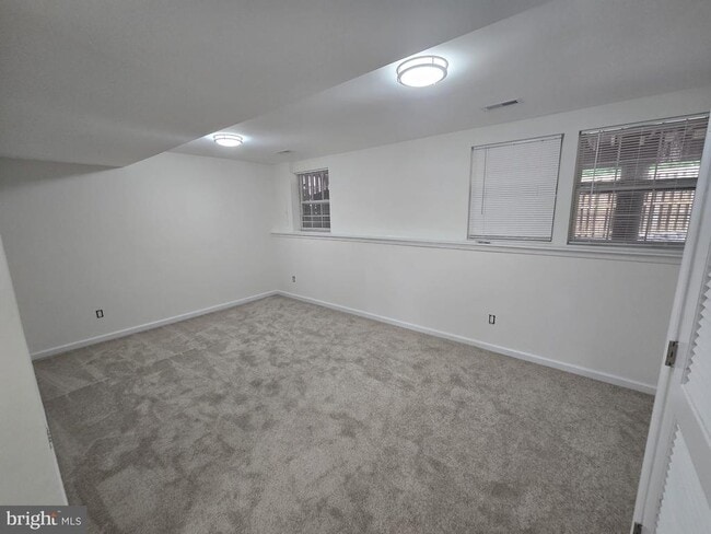 Building Photo - 14134 Darkwood Cir