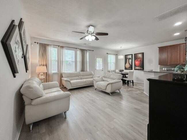 Foto del edificio - 3 Fairlee Ct