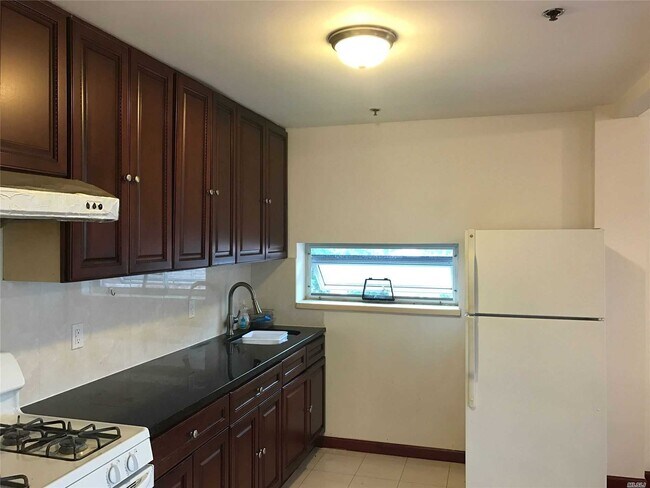 Foto del edificio - 141-52 33rd Ave