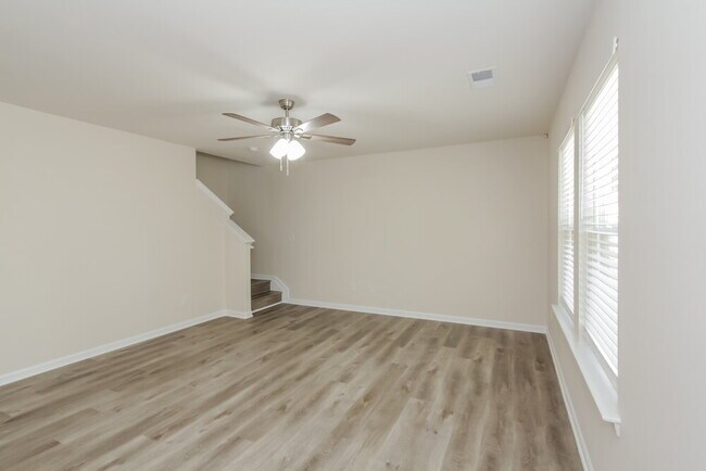 Foto del edificio - 7810 Shadow Lawn Rd