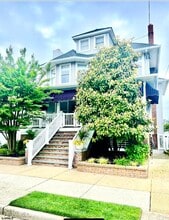 Building Photo - 16 S Somerset Ave