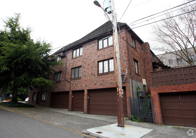 Building Photo - Creswick Apartments