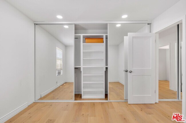 Foto del edificio - 409 Burchett St