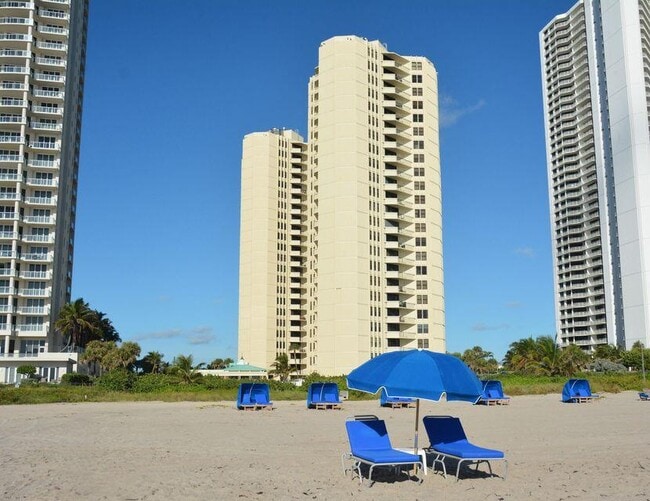 Building Photo - 2800 N Ocean Dr