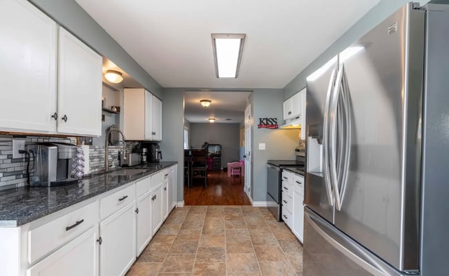 Foto del edificio - 3204 Butterfield Rd