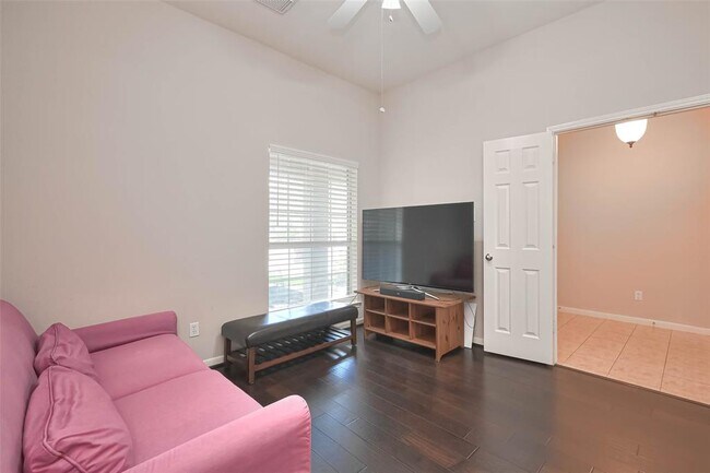 Building Photo - 5507 Honey Mesquite Way