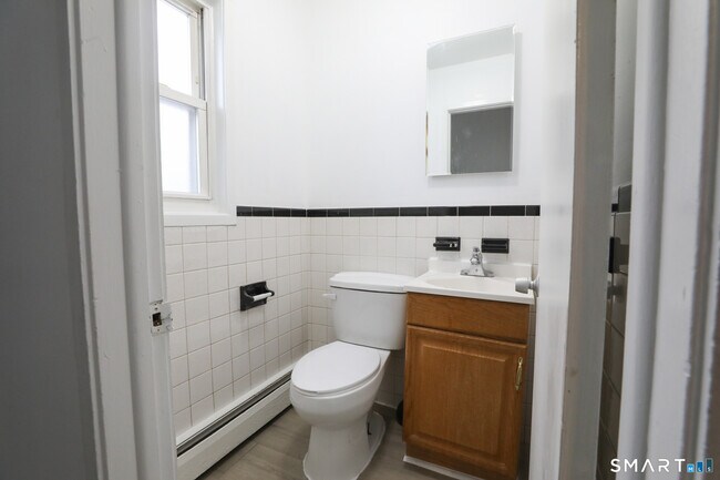 Building Photo - 1 Camelot Dr