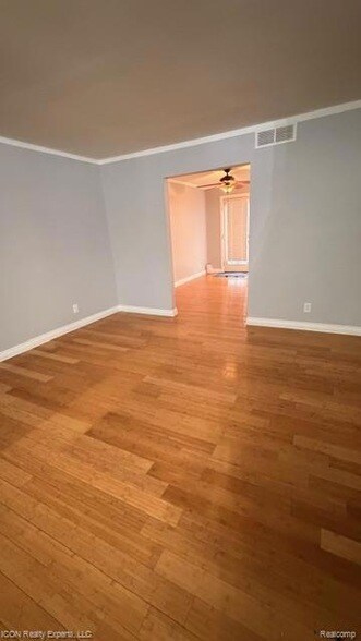 Foto del edificio - 3162 Summers Rd