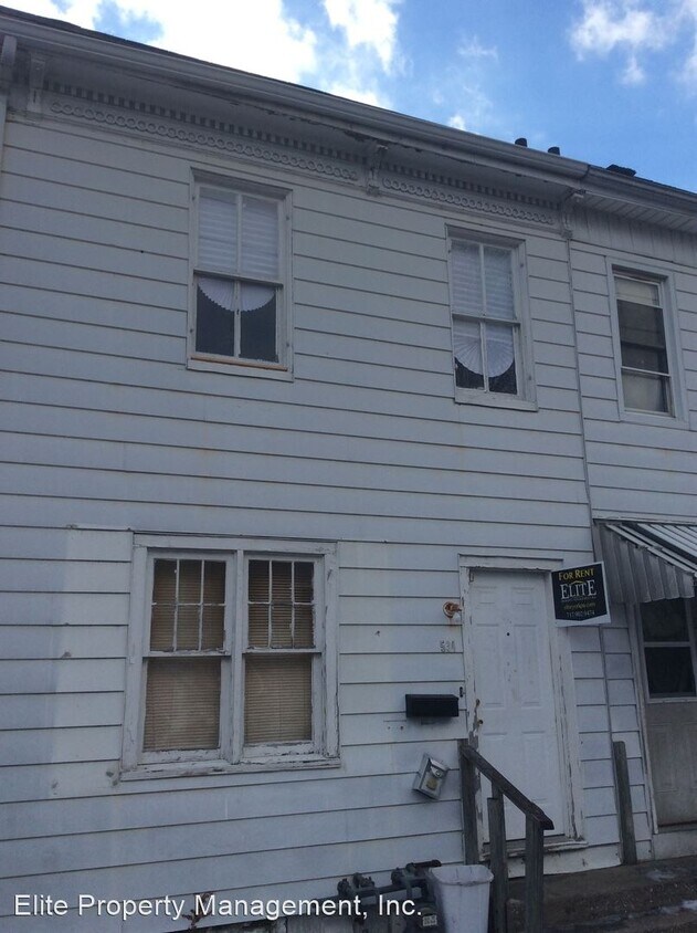 Primary Photo - 2 br, 1 bath House - 534 N. Pershing Ave.,...