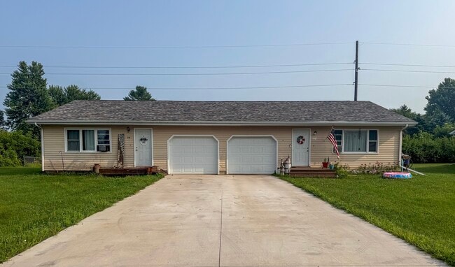 Building Photo - 218 Wapiti Ln