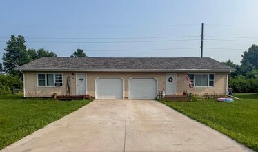 Building Photo - 218 Wapiti Ln