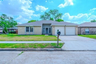 Building Photo - 2714 Flintrock Cir