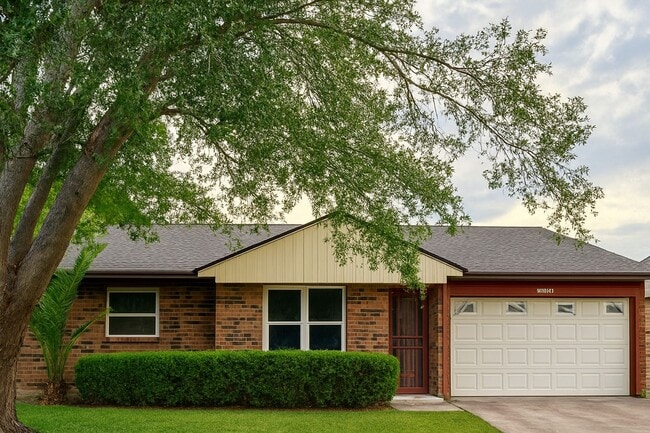 Photo - 11910 Hunkler Dr House