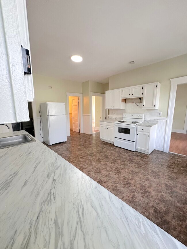 Updated Kitchen - 10 Lawnfair St