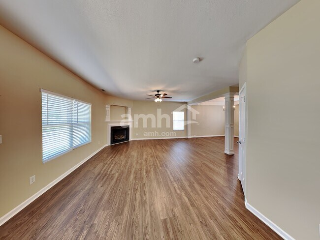 Building Photo - 14716 Castletown House Dr