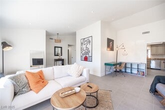 Building Photo - 6146 Peppermill Dr