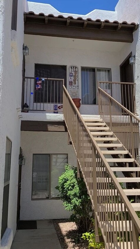 Building Photo - 16616 E Gunsight Dr