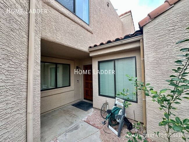 Foto del edificio - 1702 N Ventura Ln