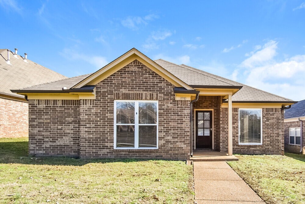 Foto principal - 3080 Magnolia Dr