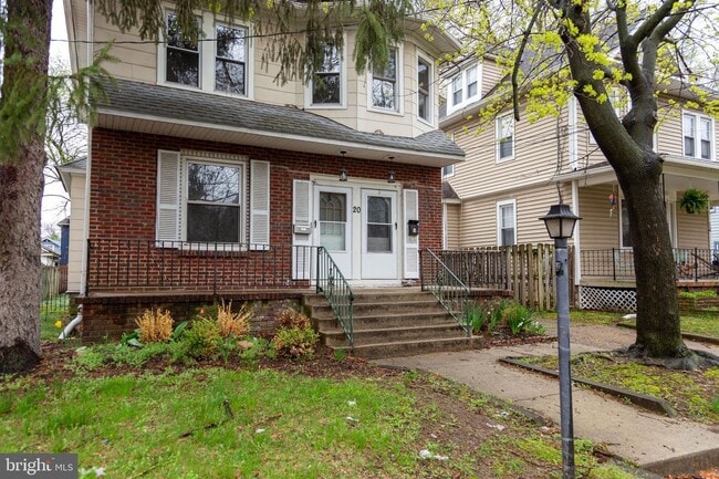 Building Photo - 20 Crestmont Terrace