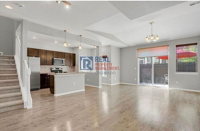 Foto del edificio - 1775 Aspen Meadows Cir
