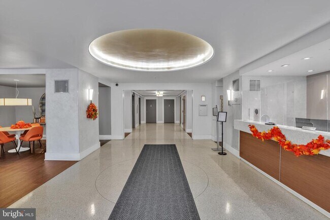 Foto del edificio - 4000 Tunlaw Rd NW