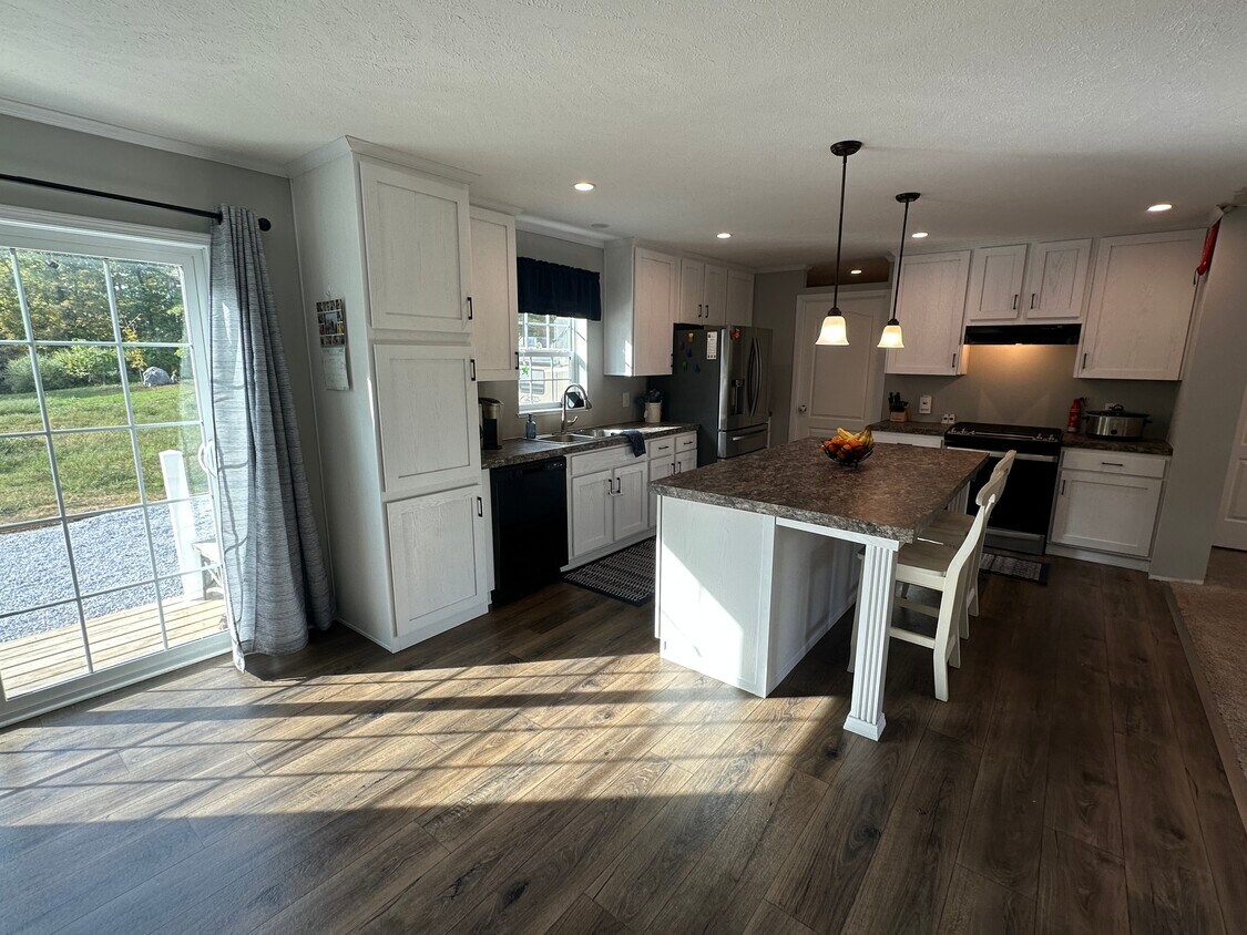 Foto principal - 456 Beede Hill Rd