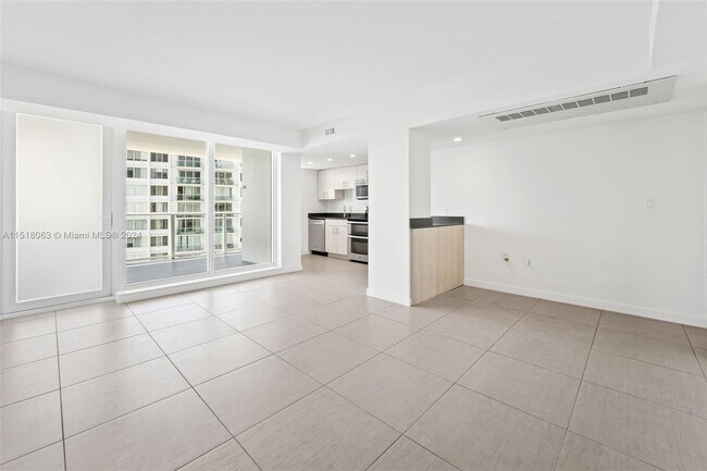 Foto del edificio - 910 West Ave