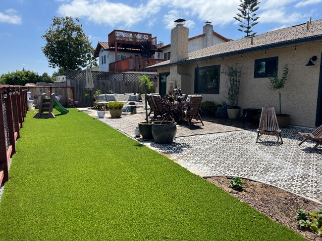 Building Photo - 6805 Fisk Ave