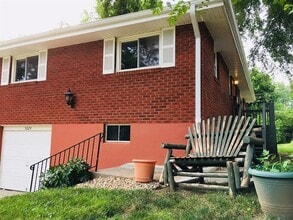 Building Photo - 5624 Lake St