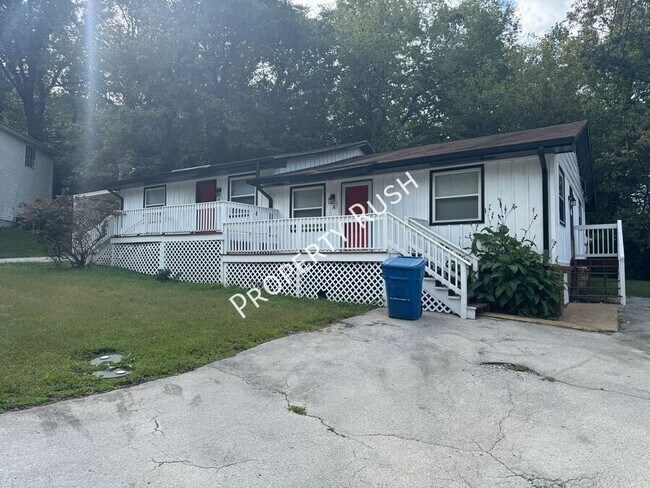 Foto del edificio - 3210 Joselin Ln