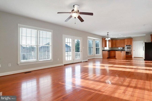 Building Photo - 10974 Sassan Ln