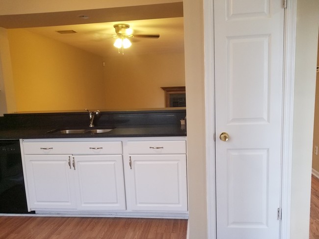 Building Photo - Cozy 2 bedroom in Salem Lakes, Virginia Beach