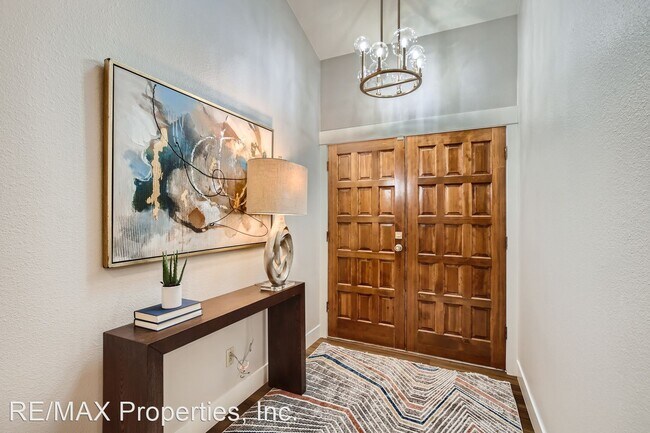 Building Photo - 4 br, 3 bath House - 707 Count Pourtales Dr.