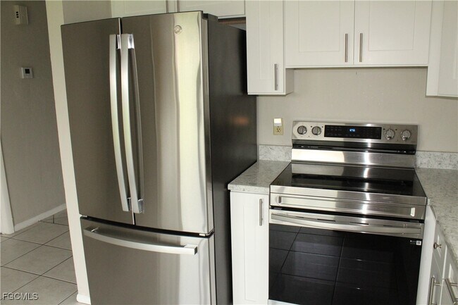 Foto del edificio - 511 SE 5th Pl