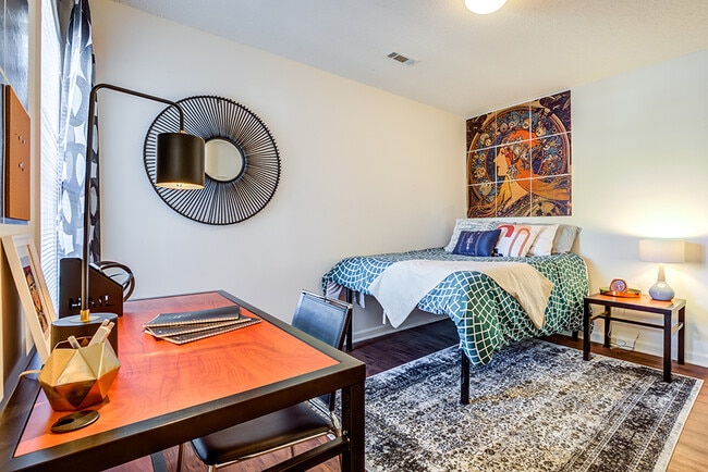 Foto del edificio - University Village at Clemson