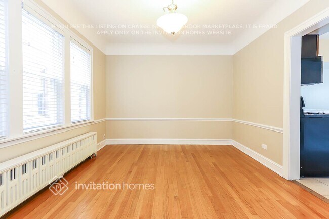 Foto del edificio - 1636 N Nashville Ave