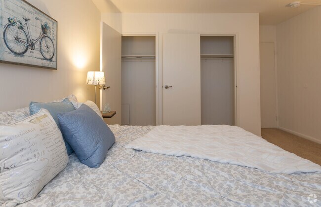 2HAB, 1BA - 897 ft² - Eudowood Towers